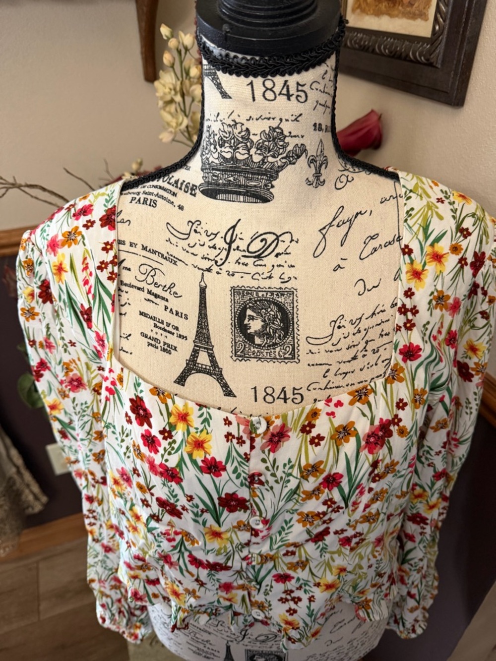 Lost + Wander Floral Square Neck Crop Top - Picture 7 of 11